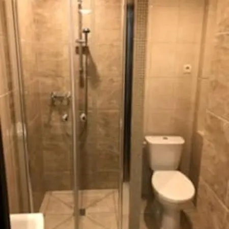 Topolowa, Studio-flat Ground Floor דירה קרקוב